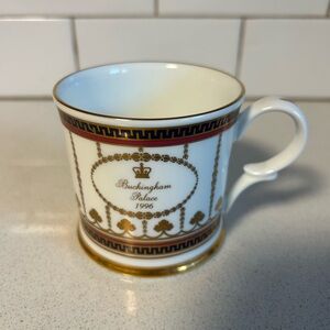 Buckingham Palace Gold and White limited edition 1996 commemorative Mug